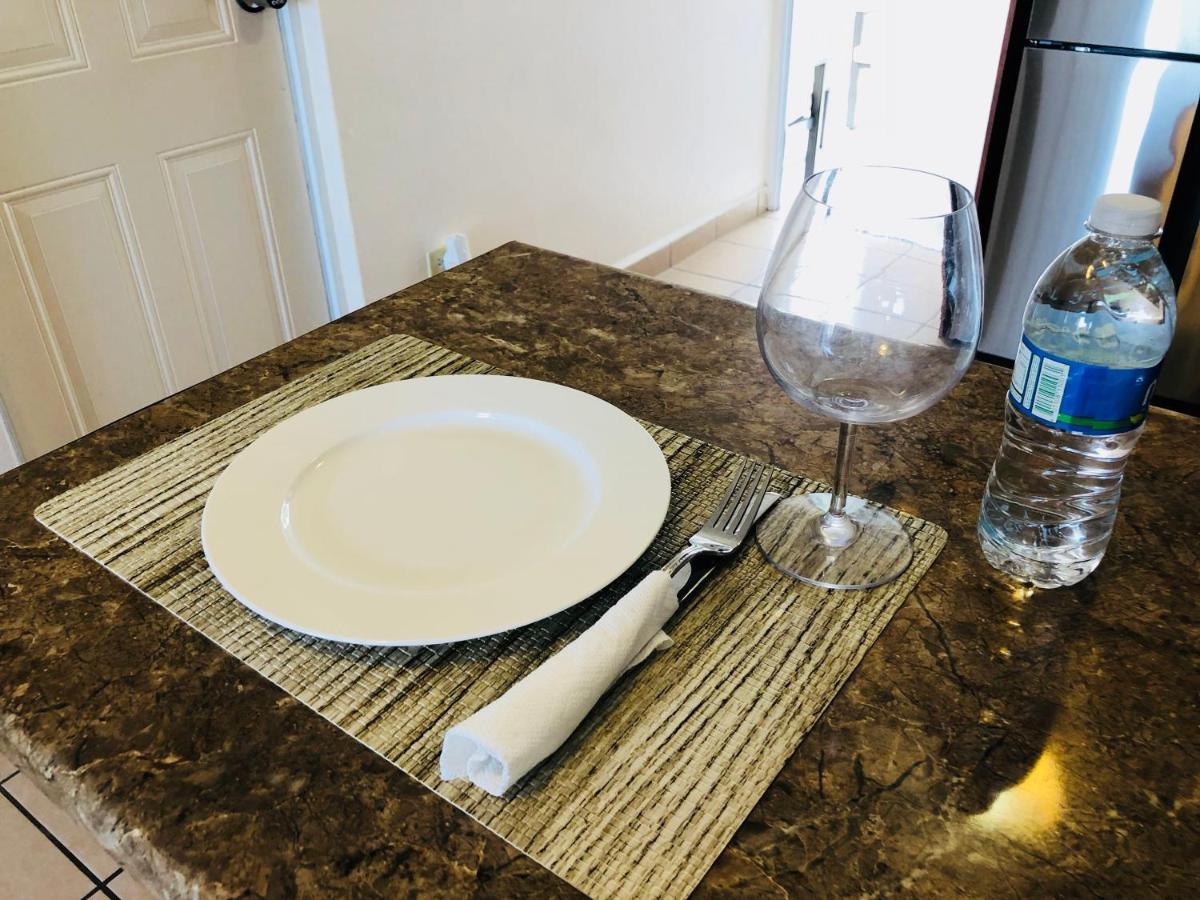 Private Jacuzzi Oasis With Mountain Views And Free Parking Apartment Ponce Exterior foto